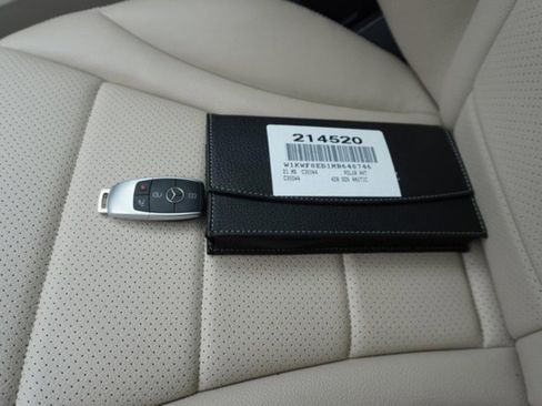 Used 2021 Mercedes-Benz C 300 4MATIC Sedan image 33