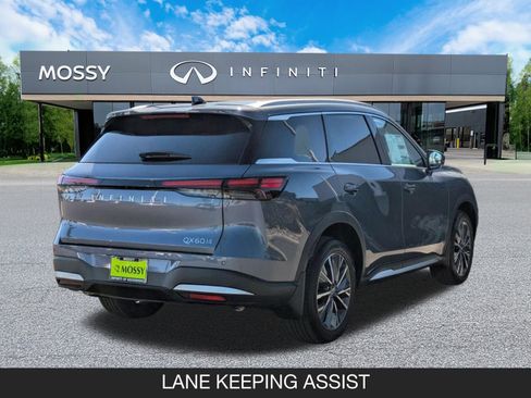 New 2026 INFINITI QX60 Luxe w/ Cargo Package image 8