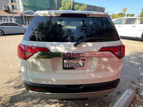 Used 2017 GMC Acadia SLE FWD image 7