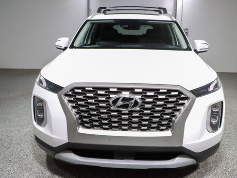 Used 2022 Hyundai Palisade SEL w/ Premium Package FWD image 4