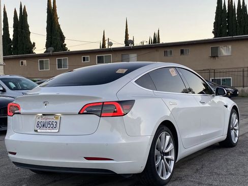 Used 2020 Tesla Model 3 image 4