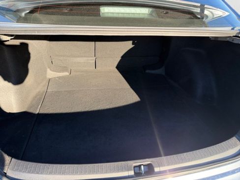 Used 2025 Toyota Corolla LE w/ LE Premium Package FWD image 17