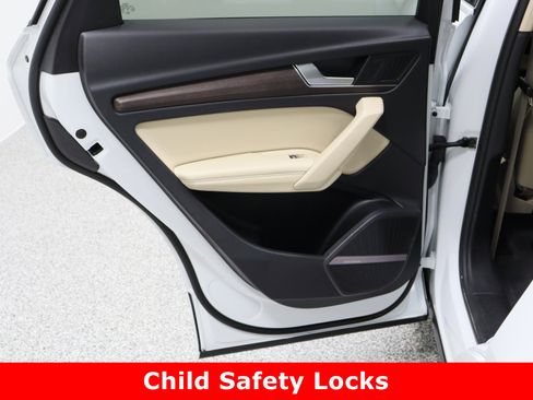 Used 2021 Audi Q5 2.0T Premium Plus w/ Premium Plus Package image 27