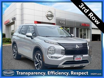 Used 2023 Mitsubishi Outlander SE