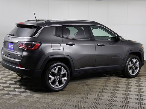 Used 2019 Jeep Compass Limited w/ Safety & Security Group image 8