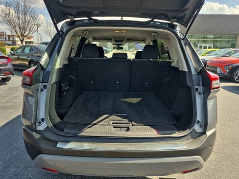 Used 2023 Nissan Rogue SV AWD/4WD image 10