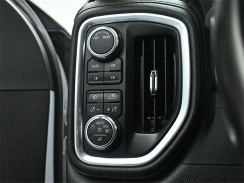 Used 2023 GMC Sierra 3500 AT4 image 35