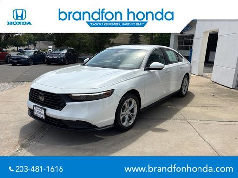 Used 2023 Honda Accord LX image 3