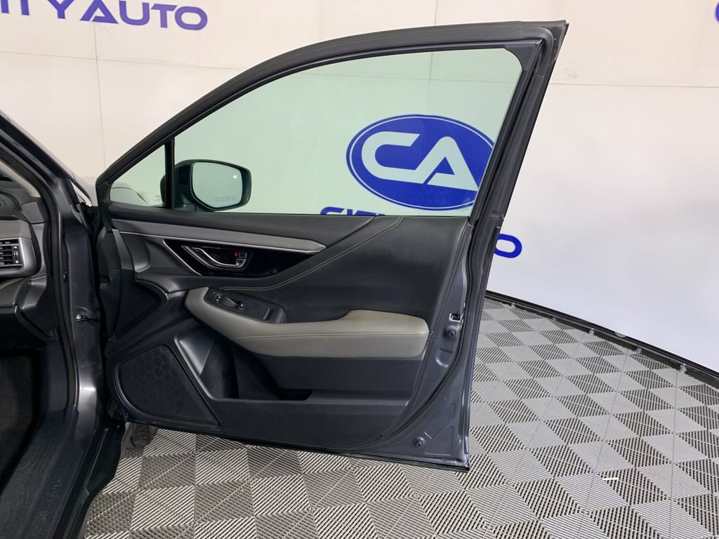 Used 2020 Subaru Outback Onyx Edition XT w/ Popular Package #2 AWD/4WD image 39