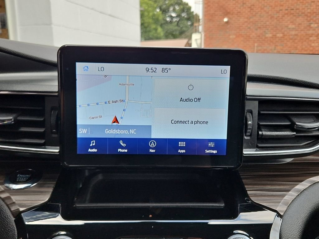 Used 2022 Ford Explorer Limited w/ Equipment Group 301A RWD image 18
