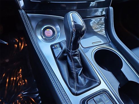 Used 2018 Nissan Maxima 3.5 SV image 16