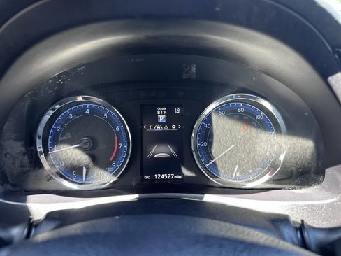 Used 2019 Toyota Corolla SE FWD image 21