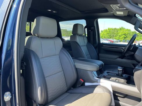 Used 2023 Chevrolet Silverado 1500 ZR2 w/ Technology Package AWD/4WD image 22
