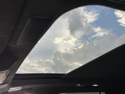 Used 2023 Cadillac Escalade V image 35