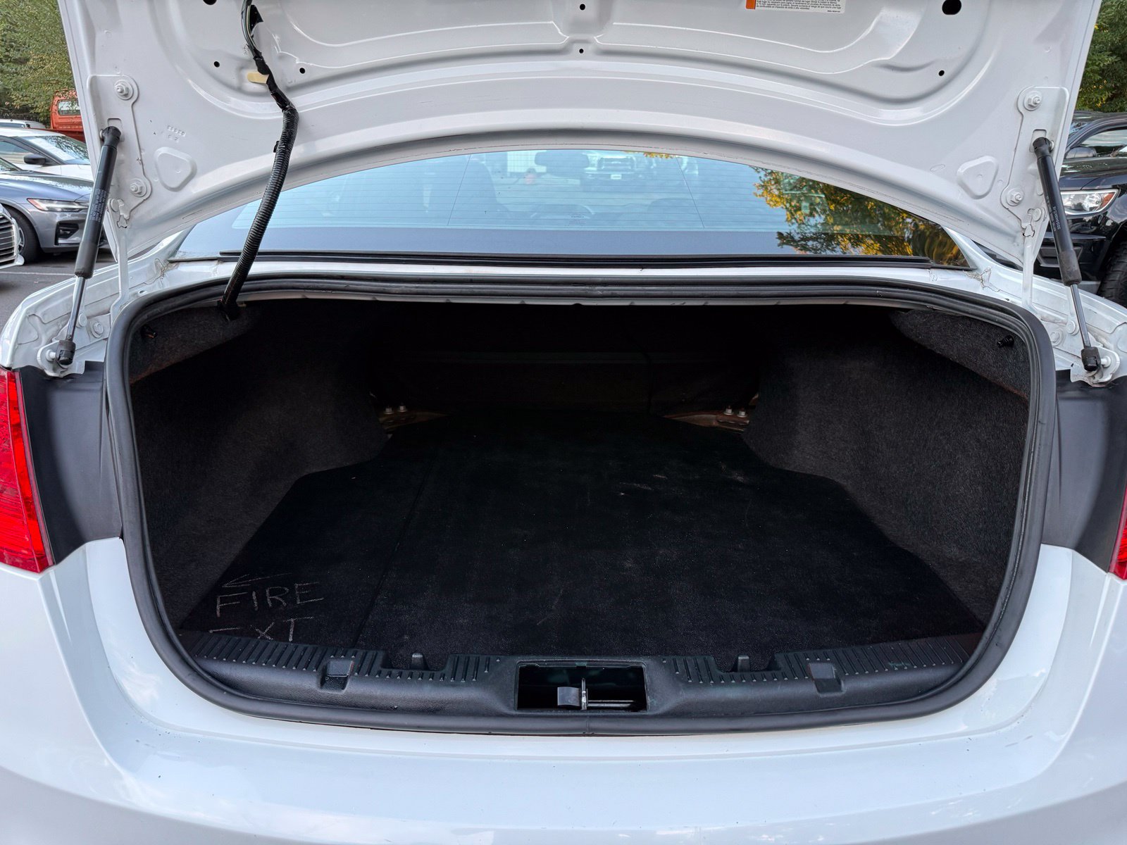 Used 2017 Ford Taurus Police Interceptor AWD image 10