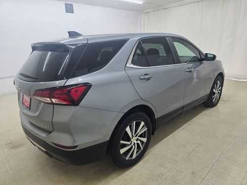 Used 2024 Chevrolet Equinox LT w/ LPO, Floor Liner Package FWD image 15