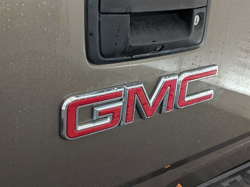 Used 2016 GMC Canyon SLE w/ SLE Convenience Package image 11