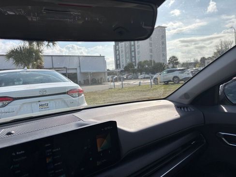 Used 2025 Kia K4 LXS image 36