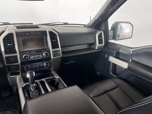 Used 2019 Ford F150 Lariat w/ Equipment Group 502A Luxury image 33