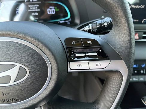 New 2026 Hyundai Elantra Blue image 25