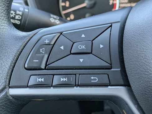 Used 2025 Nissan Altima 2.5 SV image 25