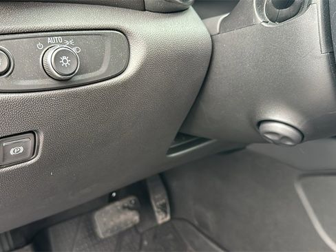 Certified 2025 Chevrolet Blazer RS w/ Driver Confidence II Package image 17