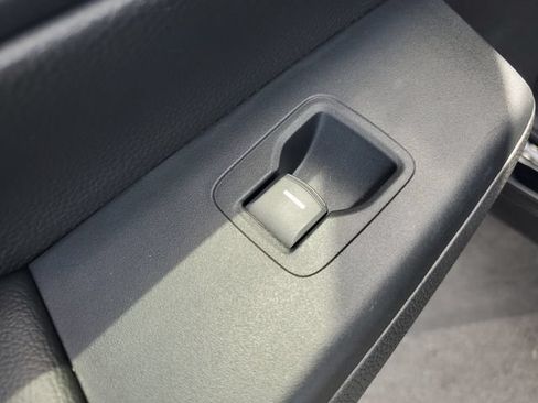 Certified 2025 Honda CR-V EX image 15