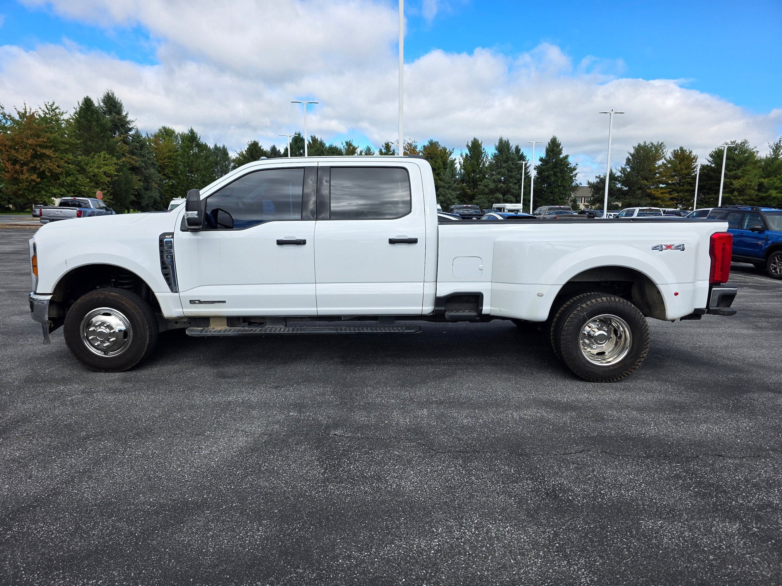 Certified 2025 Ford F350 XLT AWD/4WD image 2