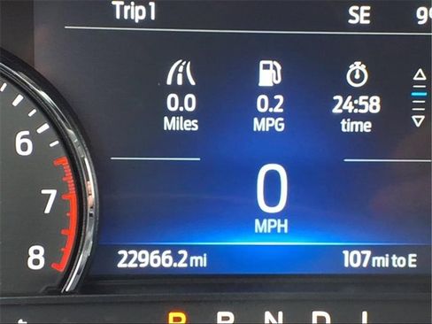 Used 2022 Ford Explorer XLT w/ Equipment Group 202A image 25