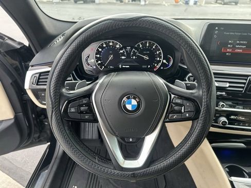 Used 2017 BMW 530i xDrive image 7