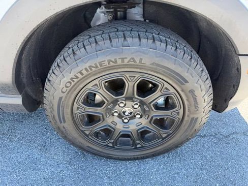 Certified 2025 Ford Bronco Sport Badlands w/ Badlands Tech Package AWD/4WD image 11