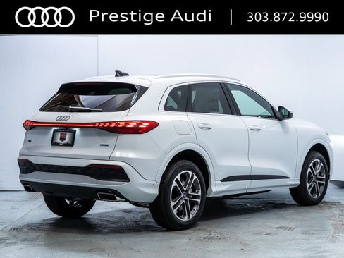 Used 2025 Audi Q5 Premium w/ Convenience Package AWD/4WD image 8