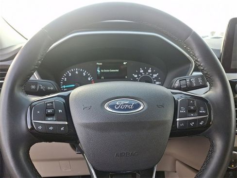 Used 2022 Ford Escape SE w/ Convenience Package image 18