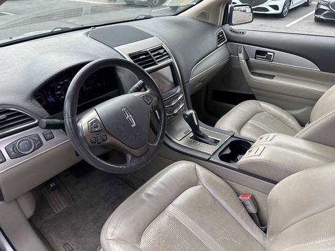 Used 2012 Lincoln MKX FWD w/ Class II Trailer Tow Pkg image 12