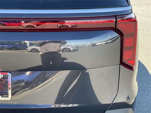 New 2026 Kia Carnival image 15