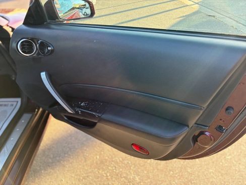 Used 2006 Nissan 350Z Touring w/ (N93) Cargo Convenience Pkg RWD image 13