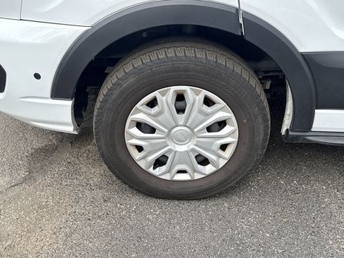 Used 2024 Ford Transit 350 XLT image 9