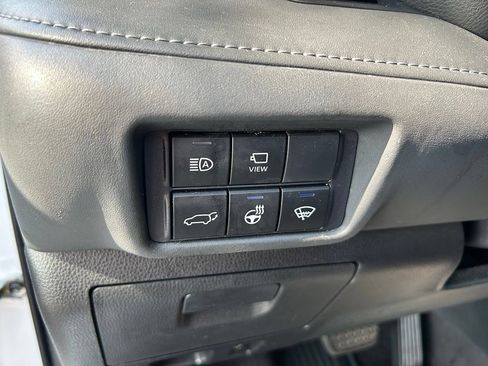 Used 2022 Toyota Highlander Limited FWD image 20