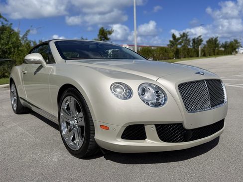Used 2012 Bentley Continental GT w/ Convenience Specification Pkg image 34
