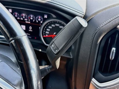 Used 2020 Chevrolet Silverado 1500 LTZ w/ LTZ Plus Package AWD/4WD image 18