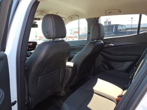 Certified 2024 Buick Encore GX Preferred AWD/4WD image 18