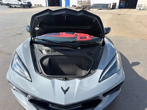 Used 2024 Chevrolet Corvette Stingray Premium Conv w/ Z51 Performance Package RWD image 35