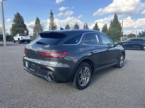 Used 2025 Genesis GV70 2.5T image 4
