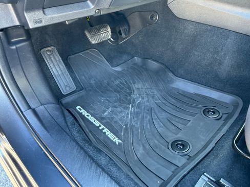 Used 2024 Subaru Crosstrek 2.0i Premium image 31