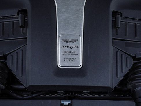 Used 2025 Aston Martin DBX 707 image 37