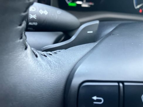 Used 2025 Toyota Camry XSE image 18