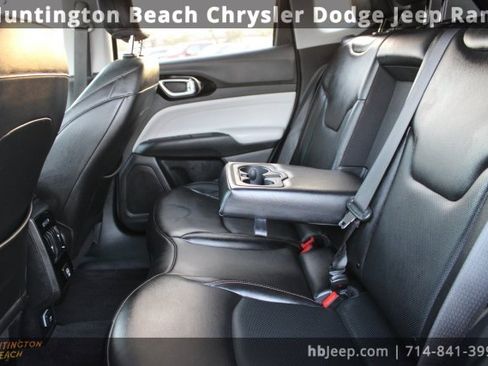 Used 2022 Jeep Compass Limited image 37