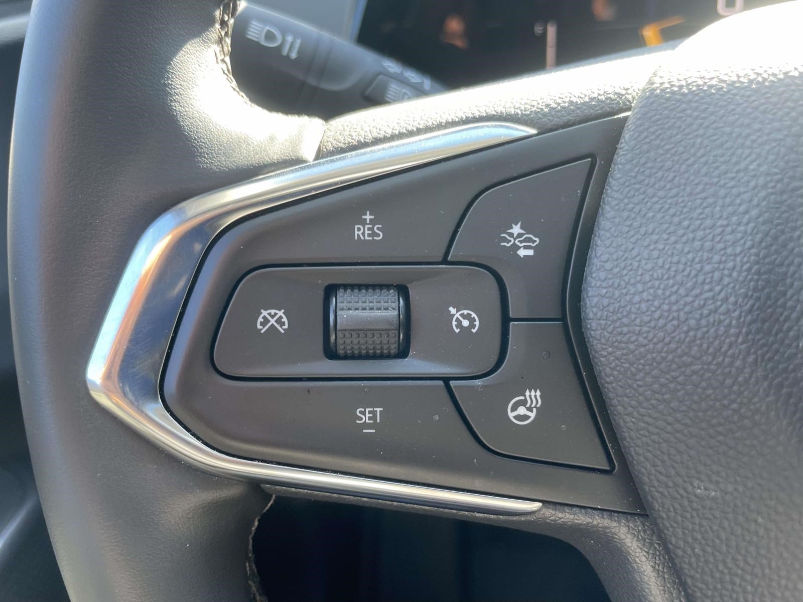 Used 2026 Chevrolet Trax ACTIV w/ Sunroof Package FWD image 20