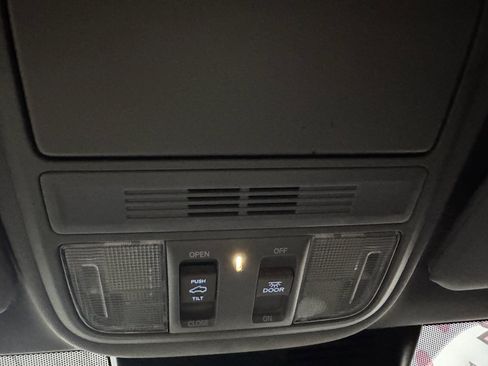 Used 2019 Honda CR-V EX image 17