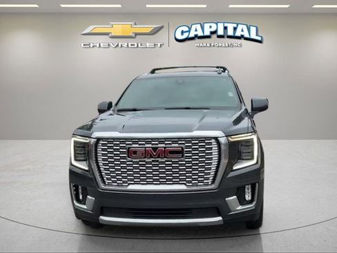 Used 2021 GMC Yukon Denali w/ Denali Ultimate Package AWD/4WD image 9